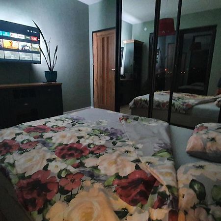 Apartment In City Center Przemyśl Esterno foto